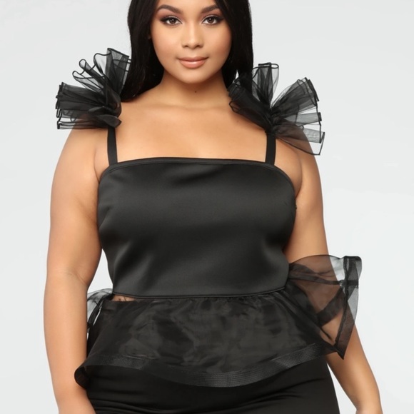 FashionNova// blouse size xs - Picture 2 of 4